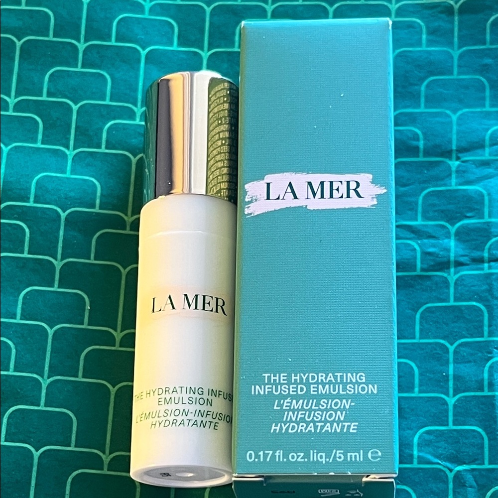 NWT La Mer The Hydrating Infused Emulsion Deluxe Mini (5 ml / .17 oz)